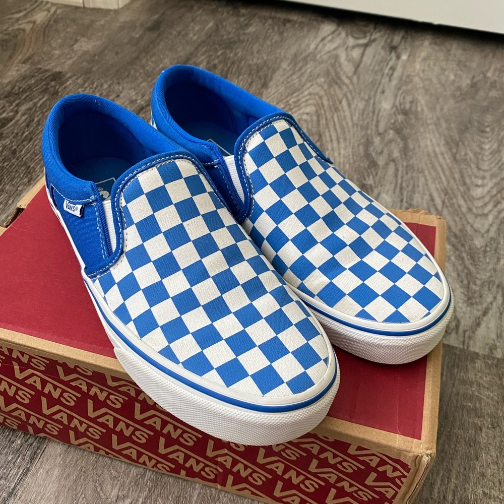 NWOT! Checkered Vans!